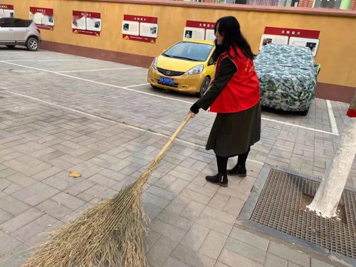 上街区金华小学志愿者参加校外垃圾清扫活动