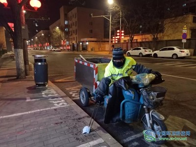 北京市环卫职工坚守一线,确保首都环境卫生干净整洁