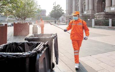 道路清扫车冲洗车垃圾清运车--“城市美容师”坚